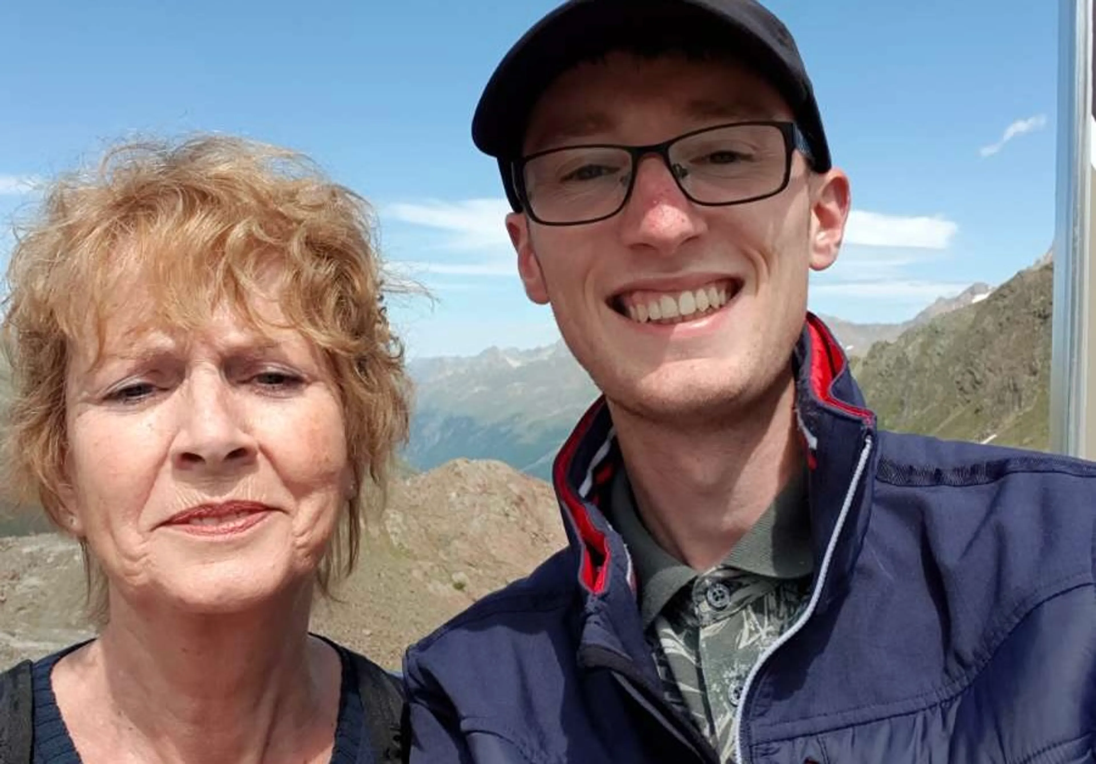 Bram (26) verloor zijn moeder: 'Ze was mijn veilige plek'