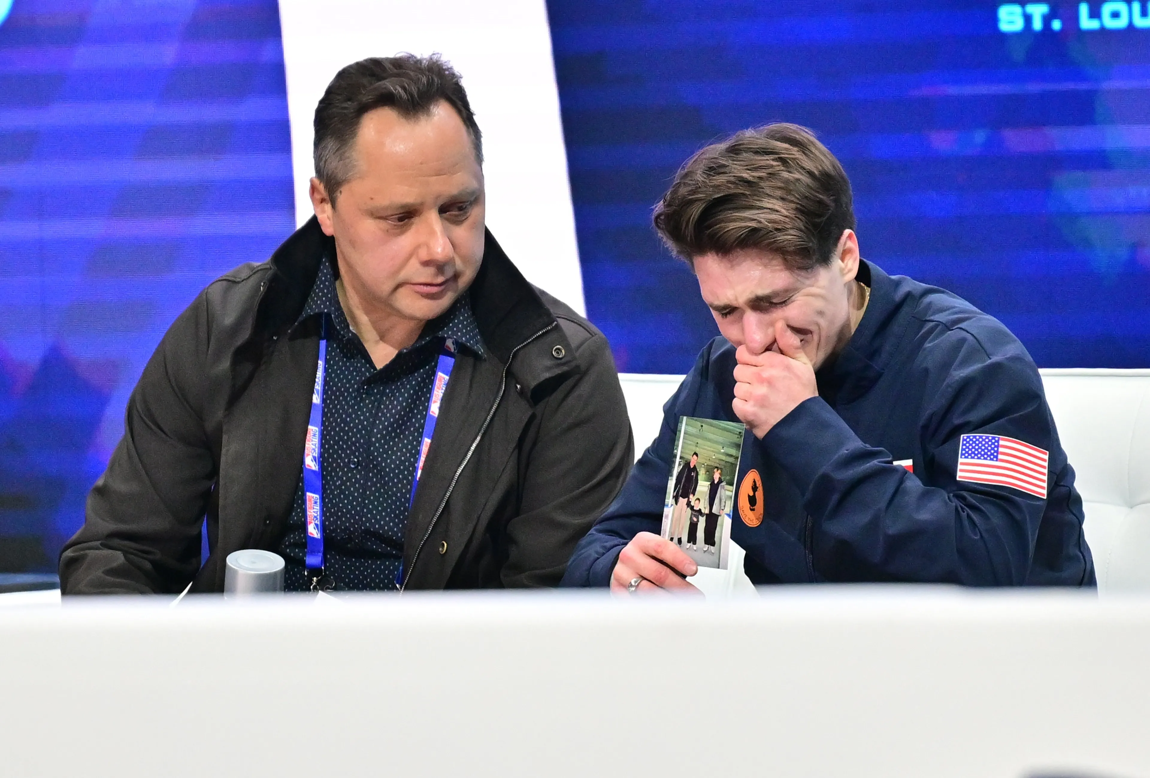 Maxim Naumov (24) verliest beide ouders, maar laat Olympische droom voor hen uitkomen