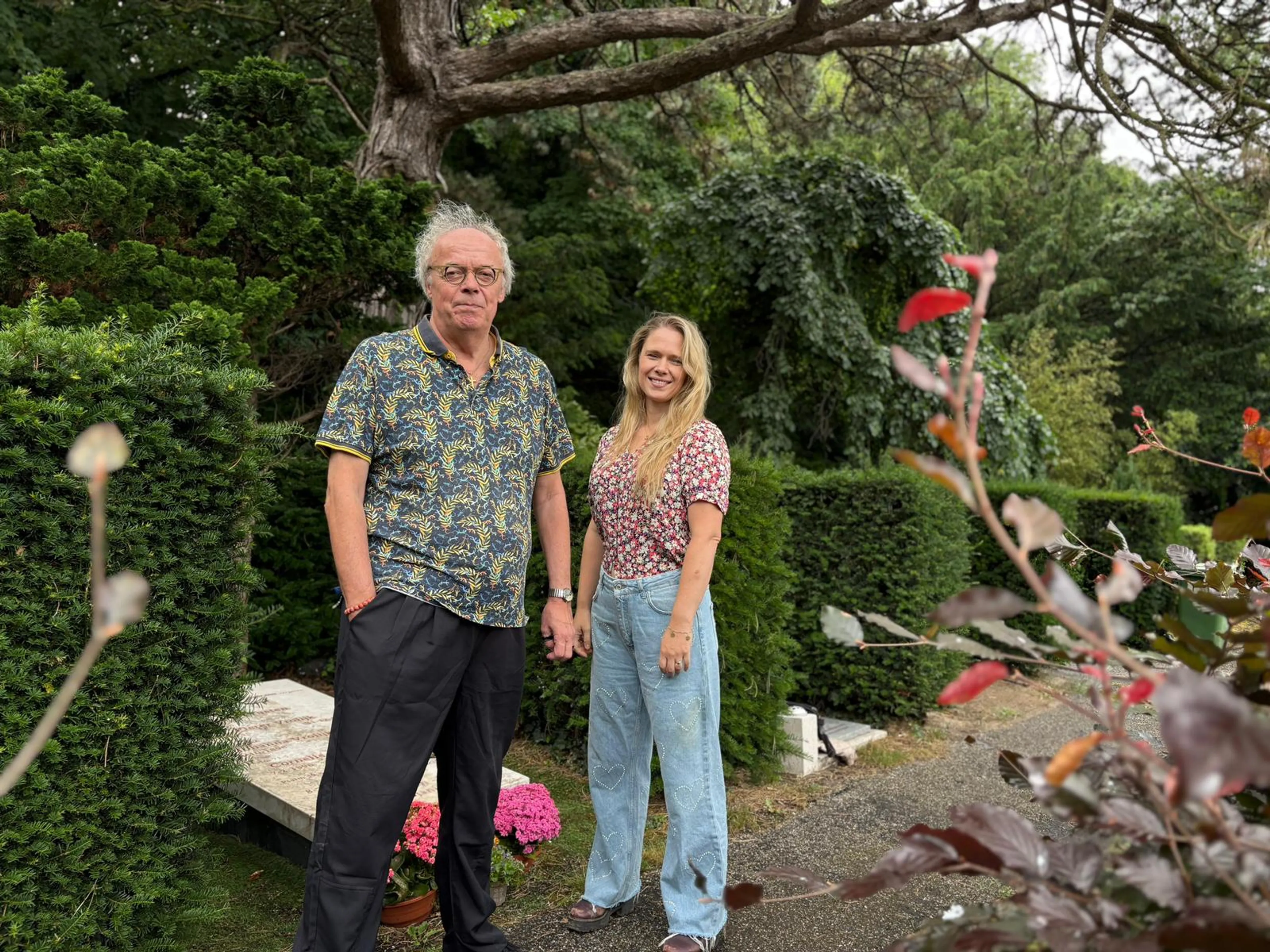 Pieter verliest beide ouders: ‘Pas na het overlijden van mijn moeder besefte ik dat mijn vader ook dood was’