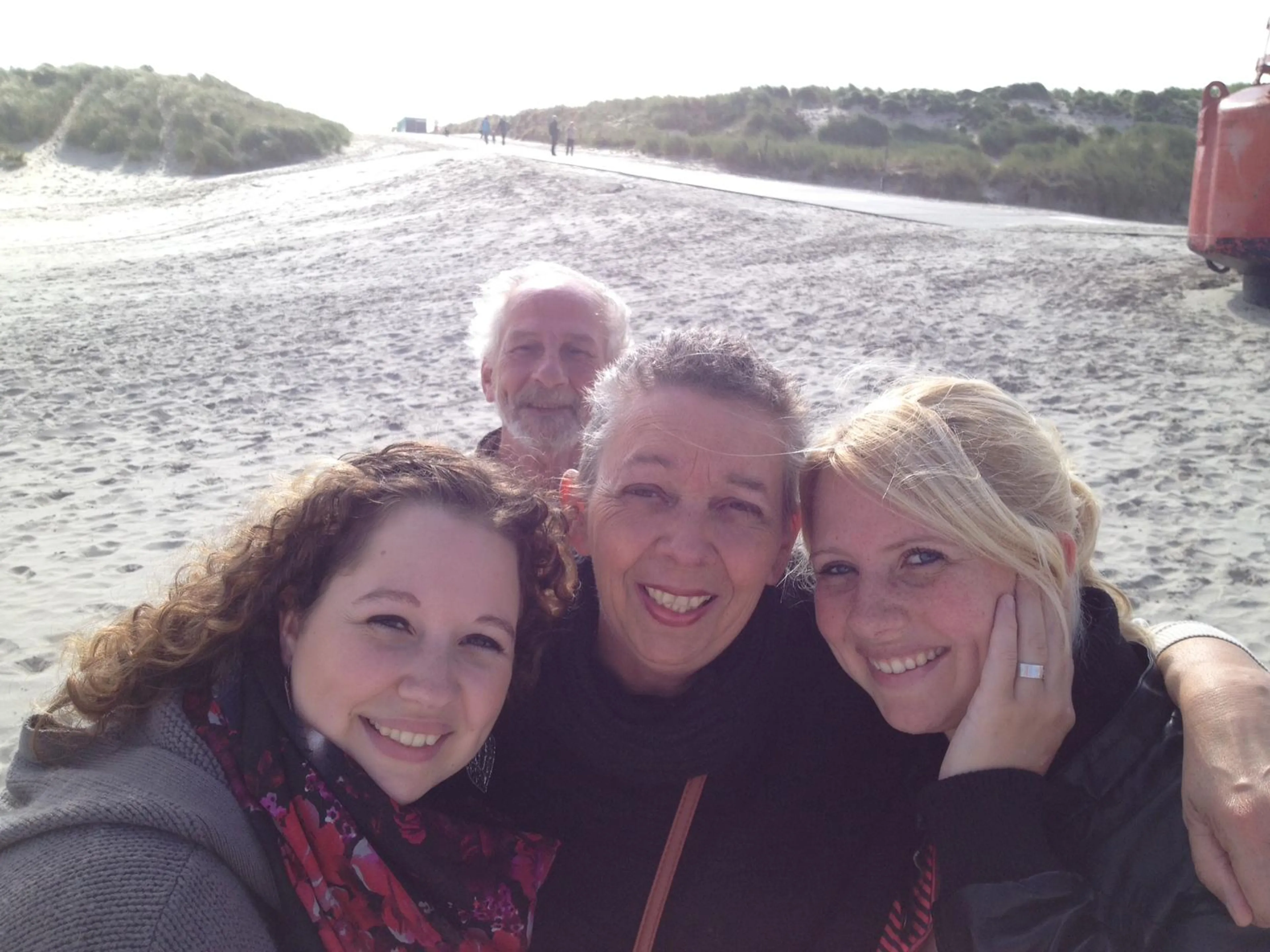 Susanne en Daniëlle verloren beide ouders: 'Iemand riep: reanimatiekar!'