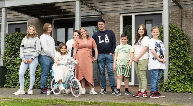 Voor de familie Wildeman uit Een huis vol was het vandaag een van de zwaarste dagen uit hun leven. Hun dochtertje Lilly, die ze vol liefde verwachtten, kwam levenloos ter wereld. Op Instagram deelt de familie openhartig hun verdriet en liefde voor hun dochtertje.