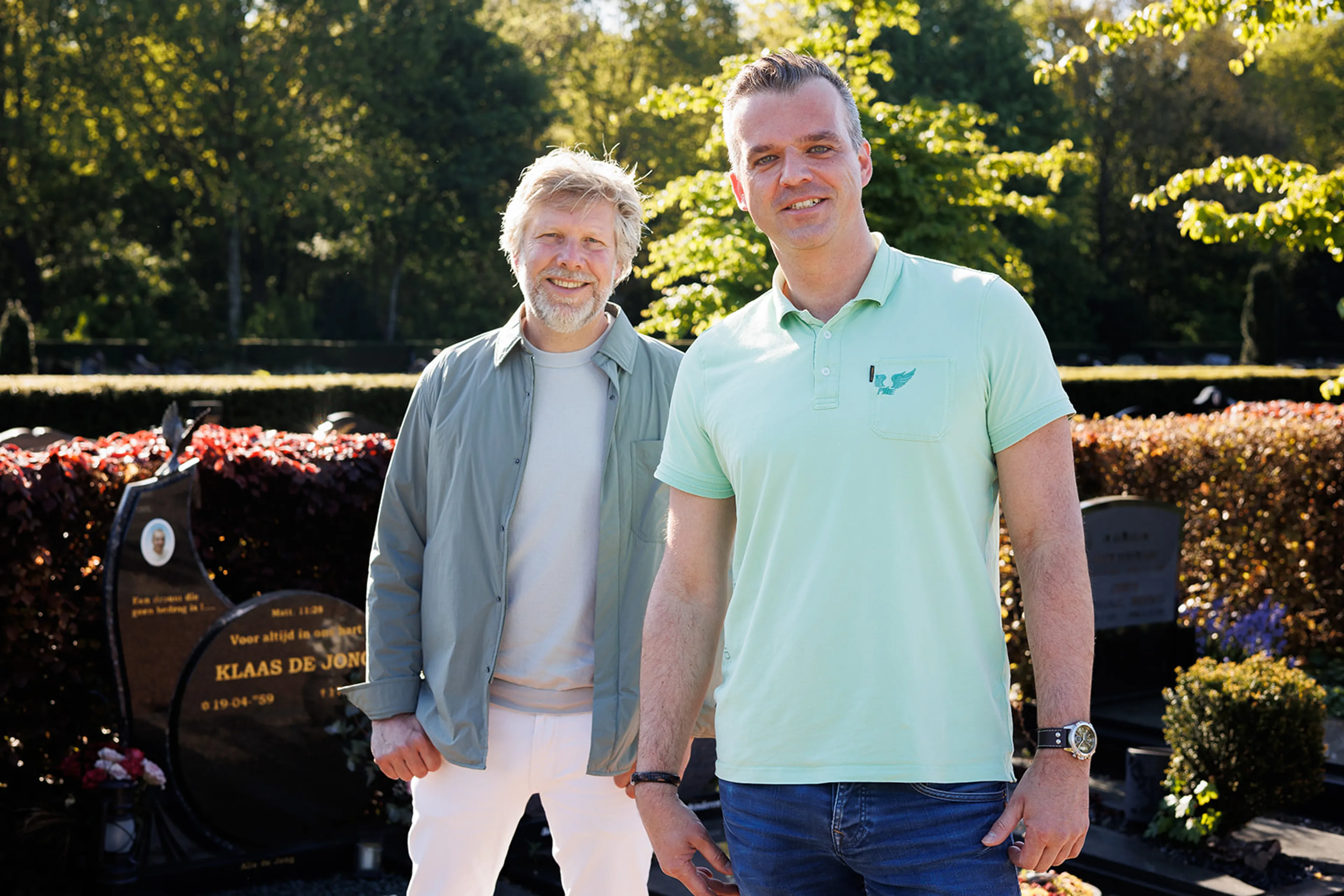 Hendrik voelde zich gezien door zijn oma: ‘Ze was doodziek, en toch stond ze daar’