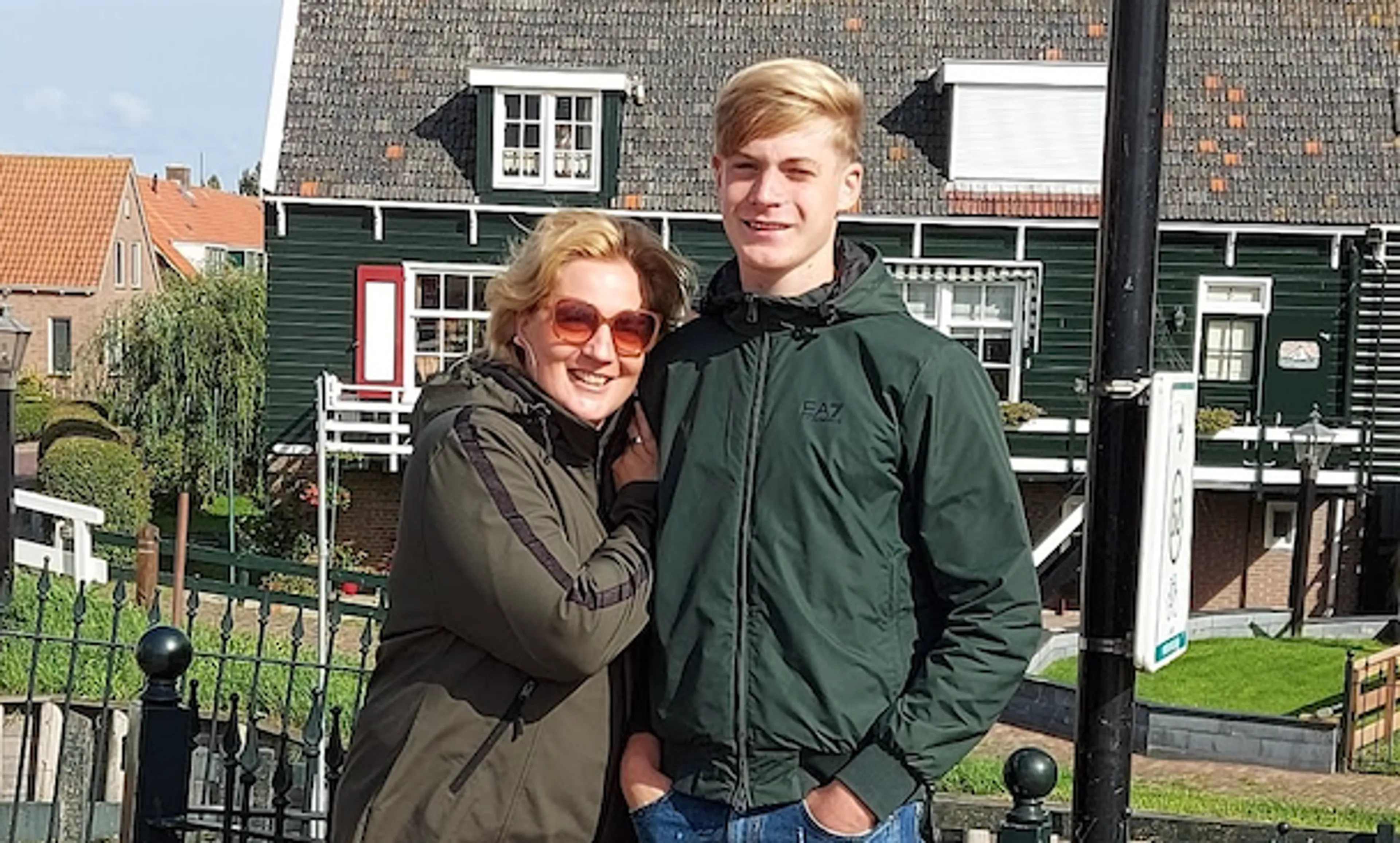 Sven (16) vertrekt op zijn scooter en komt niet meer thuis: “Ik werd wakker van sirenes”