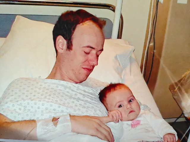 Bianca’s onderbewuste houdt een agenda bij die ze zelf liever zou vergeten. December komt, en ze wordt teruggeworpen naar 2010. Naar Paul, naar tumoren, naar de angst die sindsdien nooit meer helemaal verdwenen is.