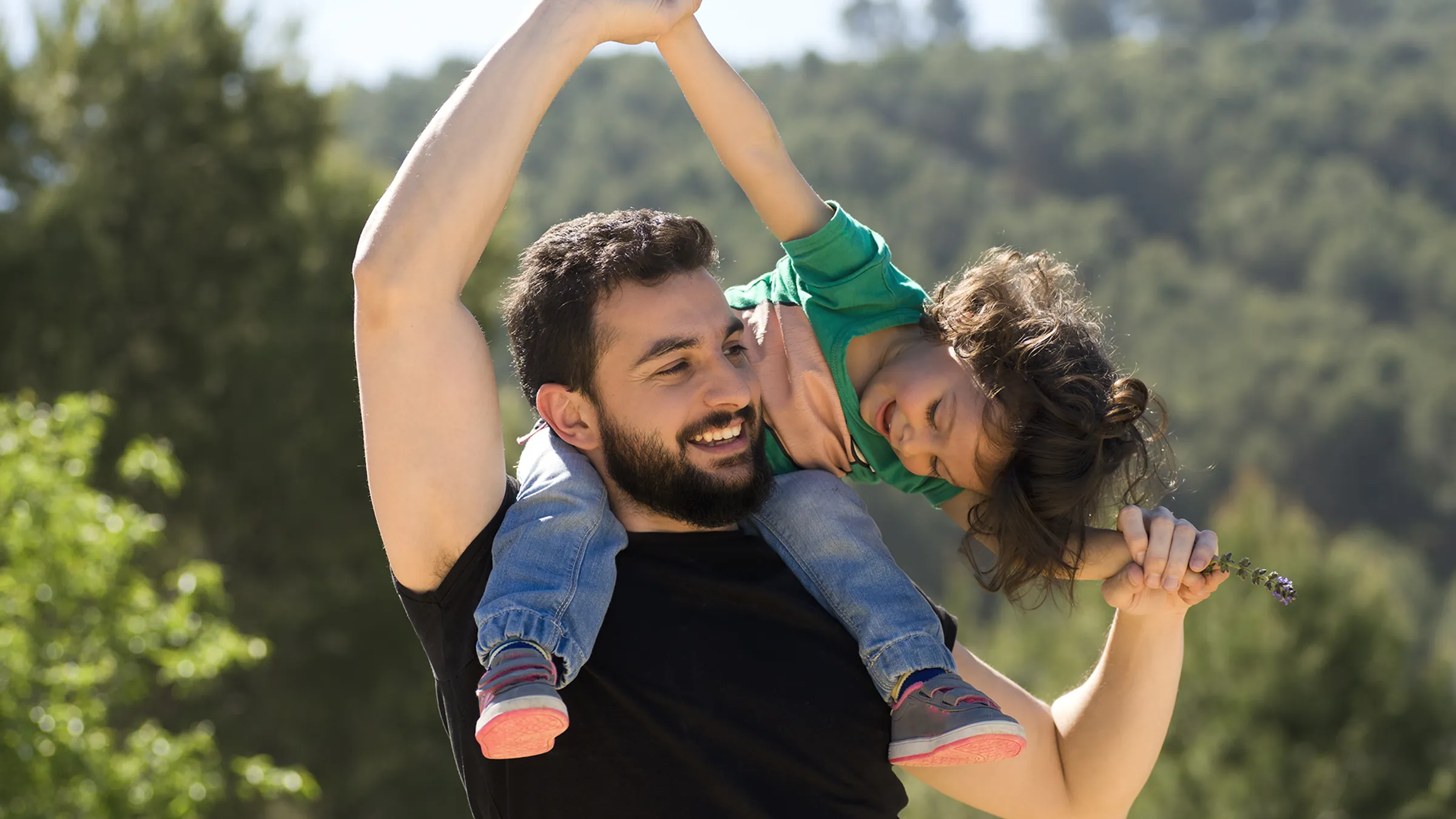 Gedicht vaderdag | Op de schouders van je vader - Ik mis je