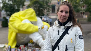 In gesprek bij kunstwerk Stille Strijd: 'Mijn kleindochter (19) is uit het leven gestapt'