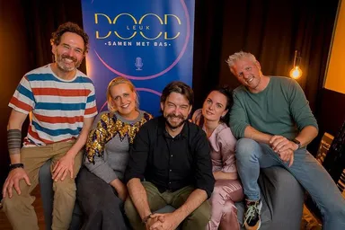 Nieuws | Podcast ‘Doodleuk’ van Bas Karman maakt thema ‘dood’ beter bespreekbaar