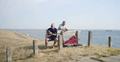 Oceaan van Racoon – Een ode aan de zus van zanger Bart | Song