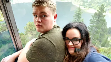 Myrthe verliest haar broer (26): ‘Waarom zag ik niet hoe slecht het werkelijk ging?’