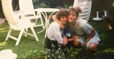 Angelique: ‘Ik dacht jaren dat ze mijn zus was, maar ze was mijn moeder’